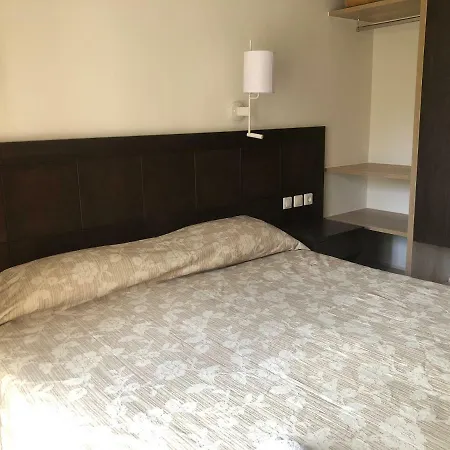 Bueno 3* بلاتانيز